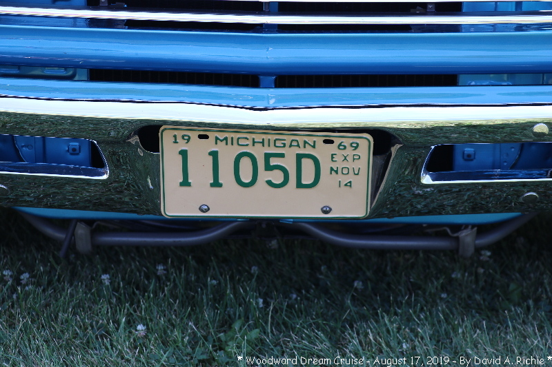 IMG_5661-Andy's 1969 Road Runner.jpg